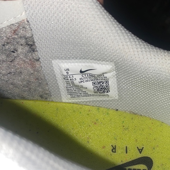 Nike Air Force 1 - Picture 6 of 8